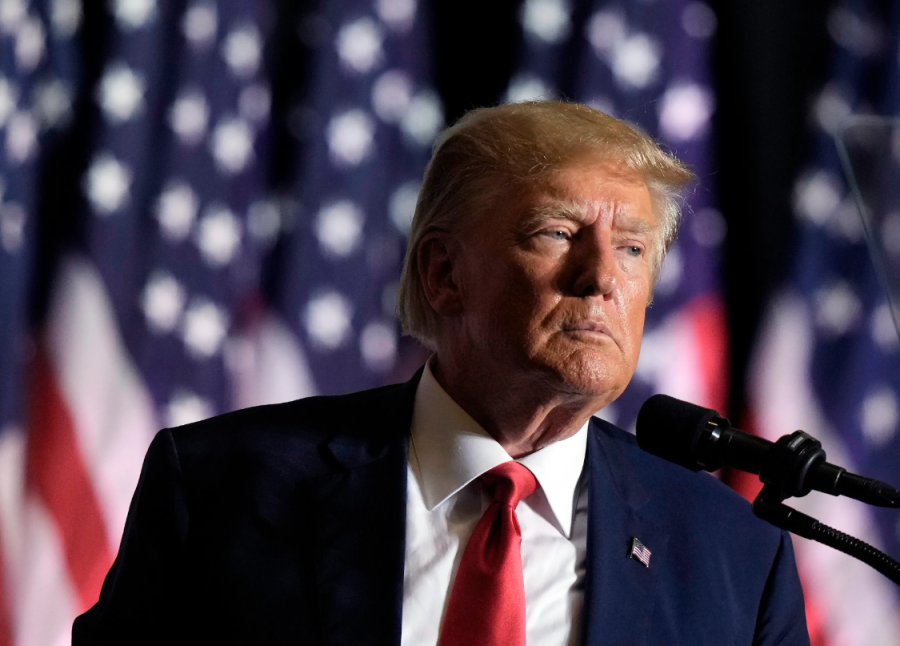 ترامب رجل أفعال انتظروا وشاهدوا .. رسالة غامضة مجهولة المصدر تصل هواتف آلاف الإيرانيين